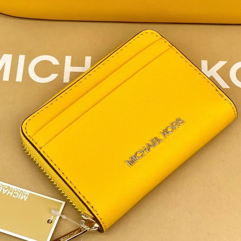 Michael Kors Jet Set Travel East West Zip Chain Crossbody and Small Wallet Set